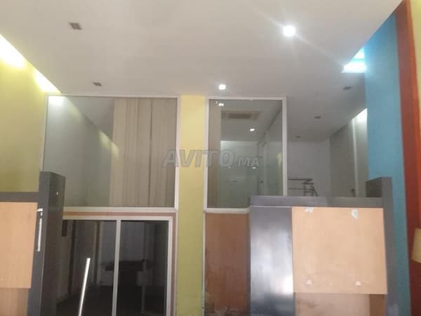 À vendre magasin showroom commercial