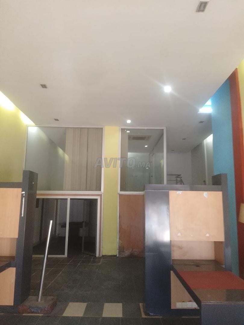 À vendre magasin showroom commercial