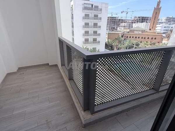 Nice studio for rent with terrace overlooking pool
