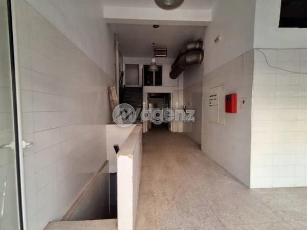 CMN-AN-2019 - Local comercial en venta en Bourgogne