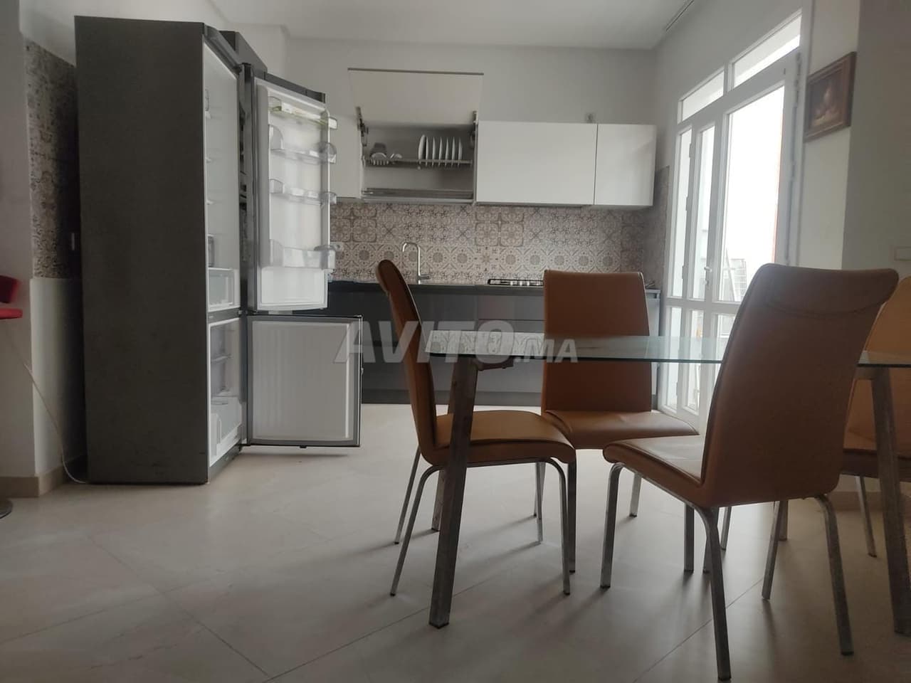 Étage villa meublée moderne à la corniche Harhora