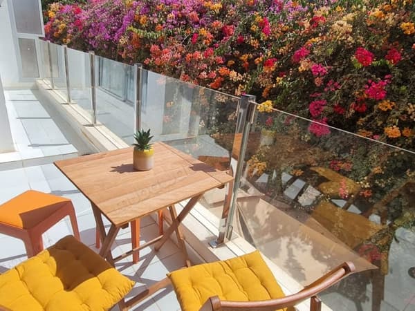 A vendre appartement meuble front mer