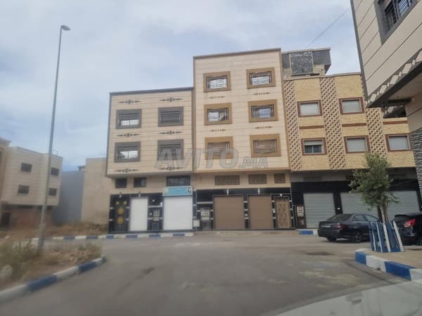 عرض أرض مملوكة للبيع طنجة