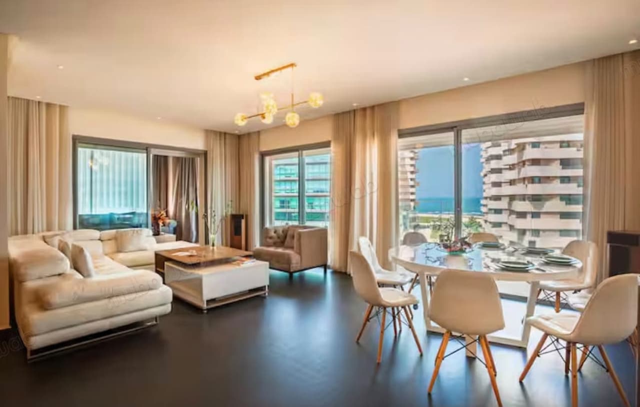Luxueus gemeubileerd appartement met zeezicht in Marina