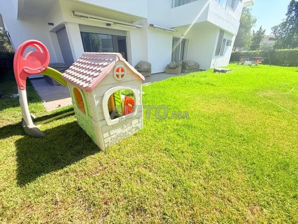 Exceptional Ground Floor Garden Apartment at Prestigia. 4 Bedrooms