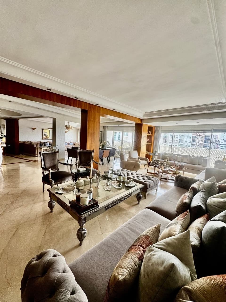 Te huur – uitzonderlijk gemeubeld appartement, 420 m², 5 slaapkamers, zonder inkijk