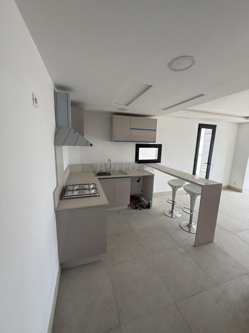 New studio 52 m² with terrace – Lycée Lyautey