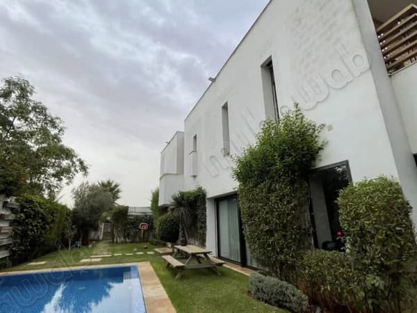 Sale of a Villa at La CGI