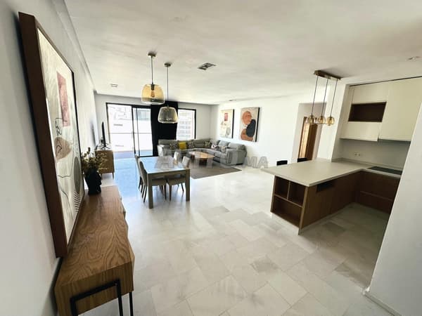 Appartement haut standing avec vue sur mer à louer