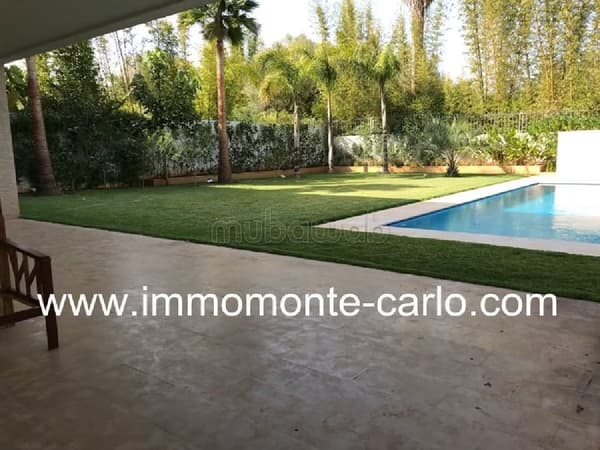 Villa nuova di bello stile moderno in affitto