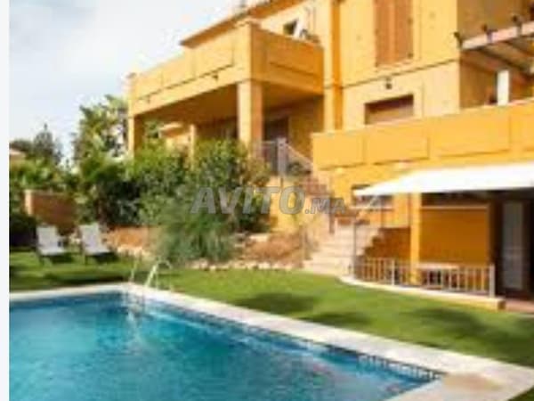 Villa à louer Ashkar