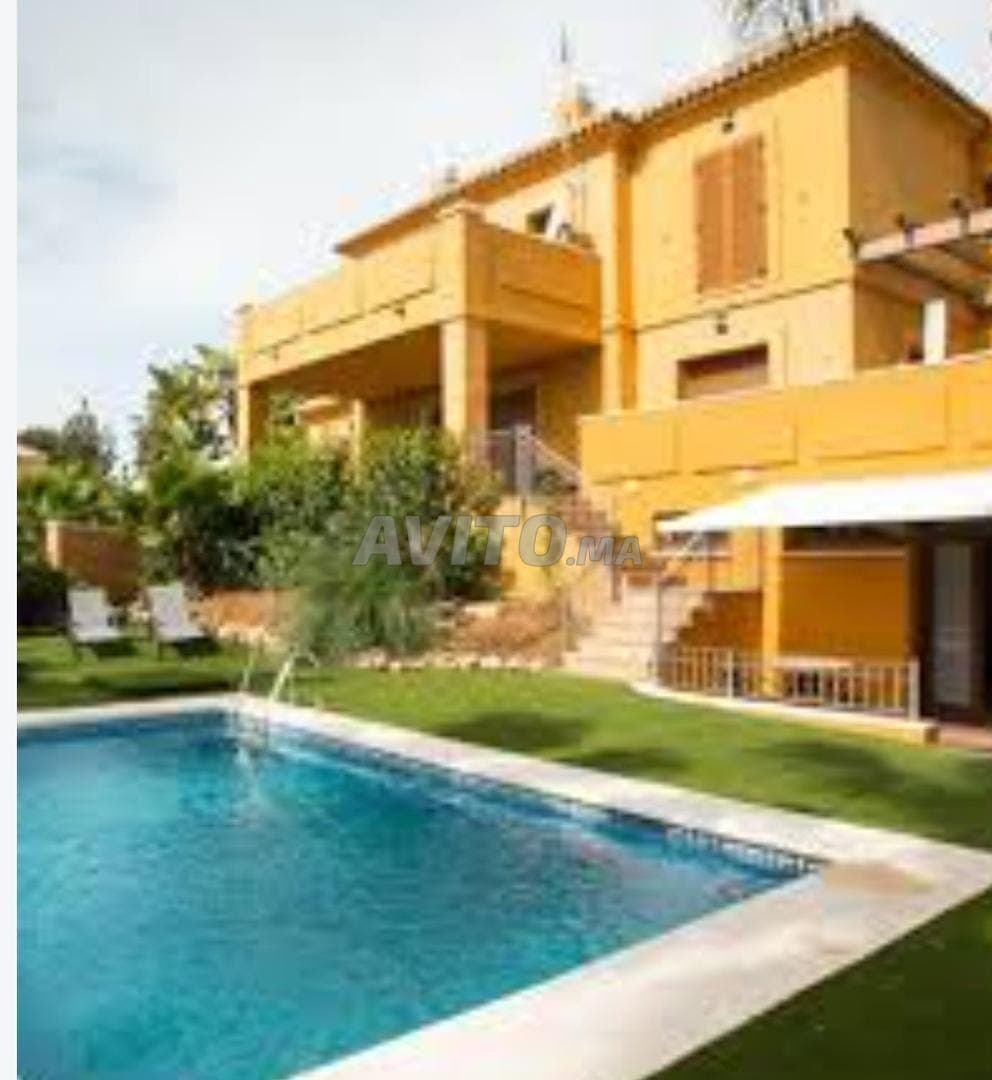 Villa à louer Ashkar