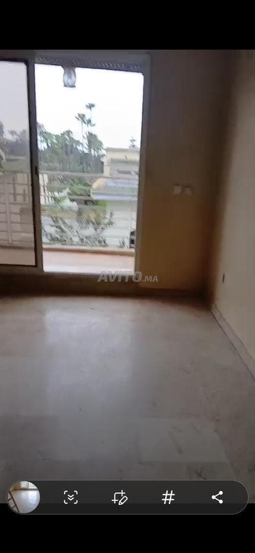 Leeg appartement 2 Mars voor gezin