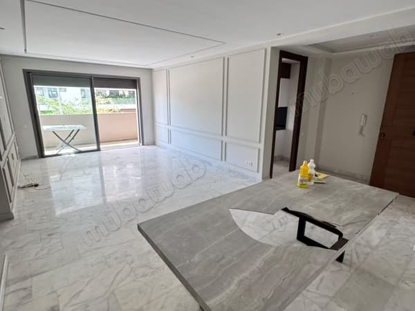 Très bel appartement vide 3 chambres à Casablanca Finance City
