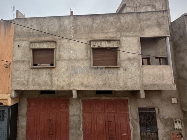 Maison pour habitation et investissement