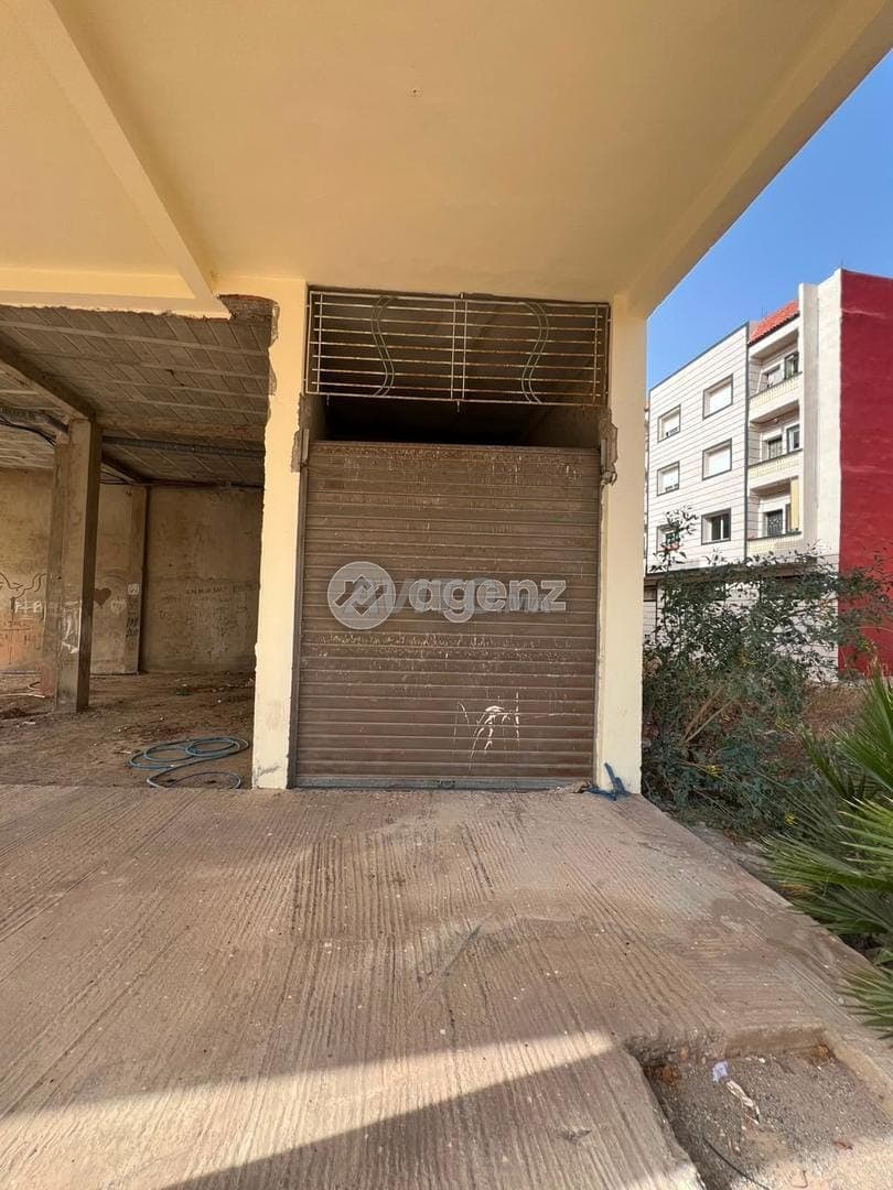 BEN-BE-1090 - Commercial space for rent in Benslimane
