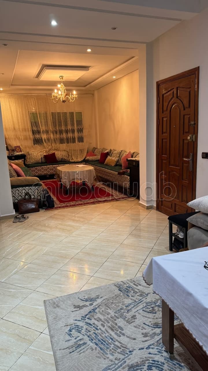 Sells apartment in Al Moustakbal. 3 rooms. Equipped kitchen