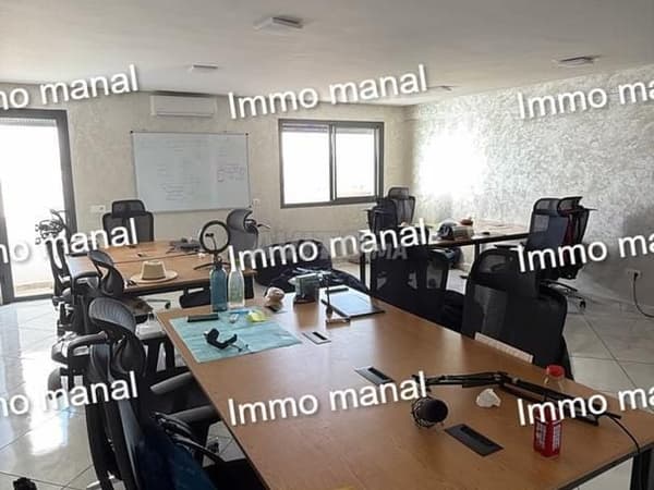 Location bureau neuf sur roches noirs