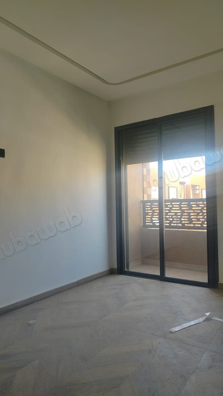 Apartment in Shrifiya Bouakaz for sale
