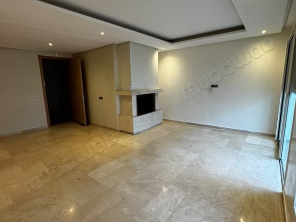 Schöne Wohnung zur Miete in Prestifgia. 3 Schlafzimmer