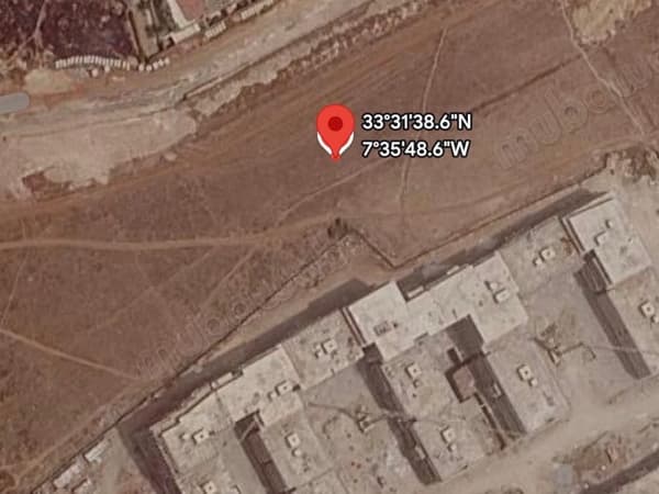 Beau terrain à la vente à Ain Chock. Surface totale 10200 m²