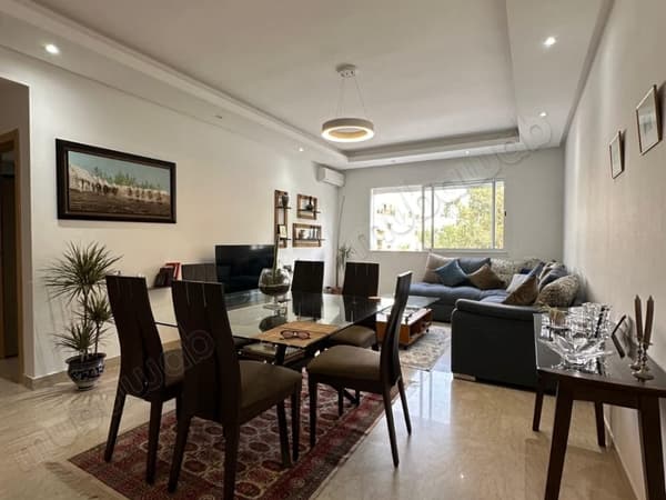 Vend appartement à Mannesmann. Superficie 85 m². Piscine et service de Conciergerie