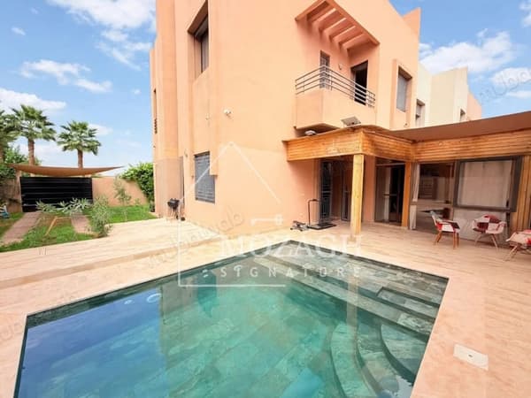 Jolie villa de 4 chambres – Quartier Targa