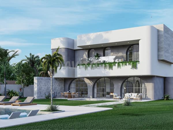 Halfafgewerkte villa te koop