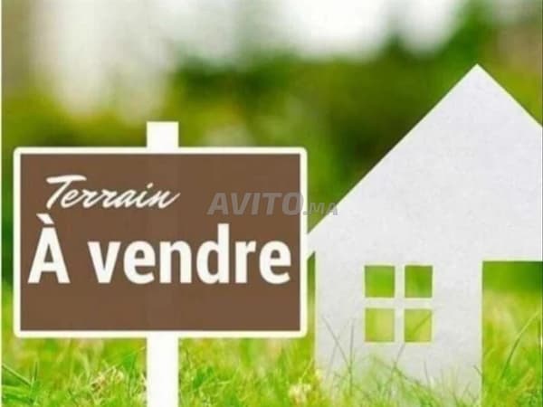 Villa 2000 m2 à Plaisance grande façade