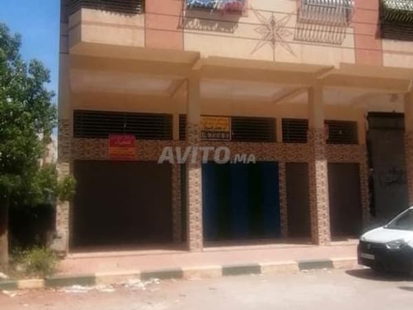 GARAGE COMMERCIALE IN VENDITA 22m plus 42m