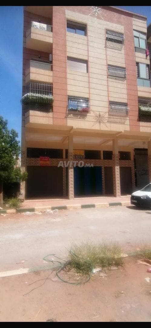 GARAGE COMMERCIALE IN VENDITA 22m plus 42m