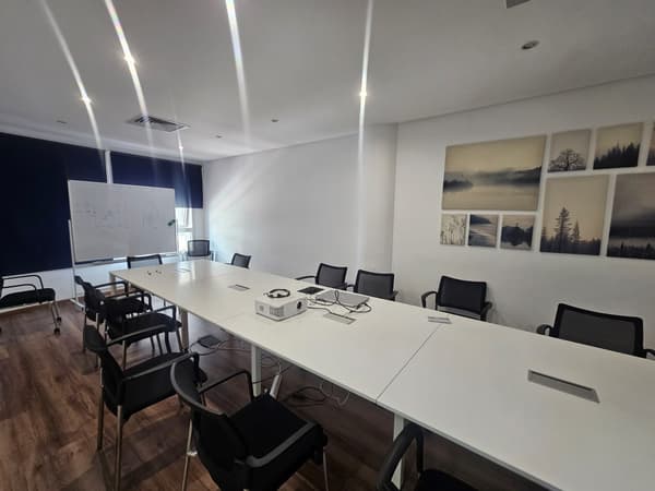 Kantoorverdieping van 307 m² te huur Sidi Maârouf