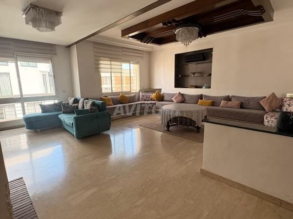 À LOUER – SUPERBE APPARTEMENT MEUBLÉ À PALMIER
