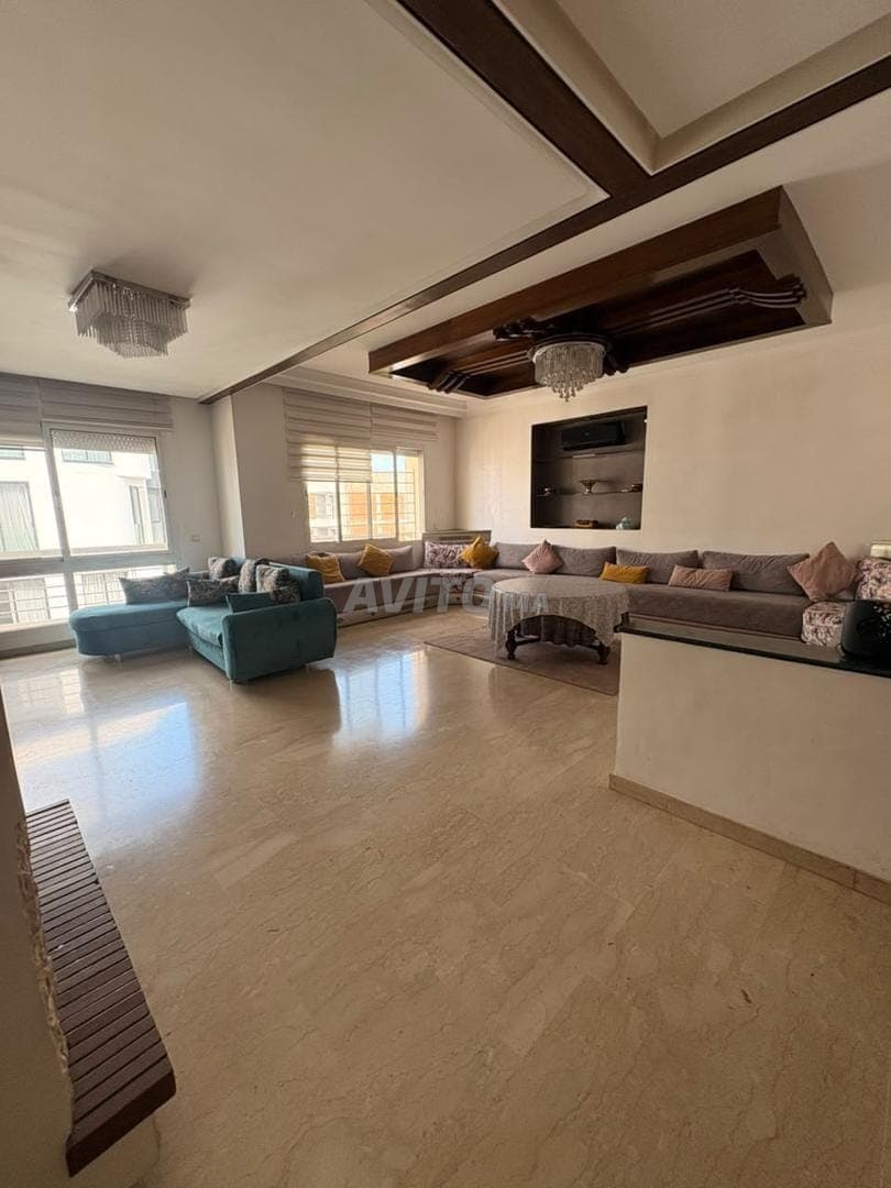 À LOUER – SUPERBE APPARTEMENT MEUBLÉ À PALMIER