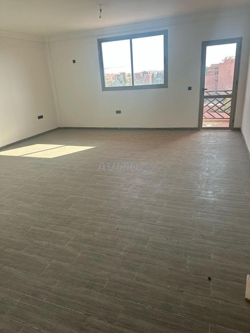 Büro zu vermieten