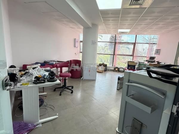 Bureau à vendre 96M au centre du parc