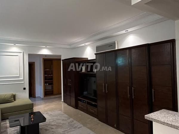À vendre – Beau studio à Socrate