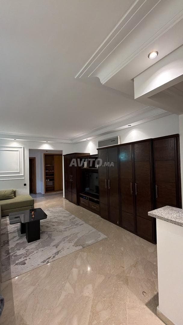 À vendre – Beau studio à Socrate