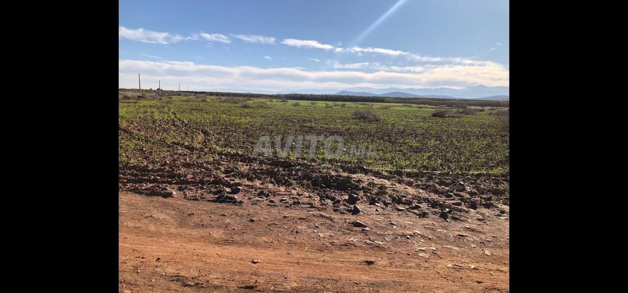 Terre exceptionnelle 10 700 m² avec vue sur l'Atlas près de Marrakech
