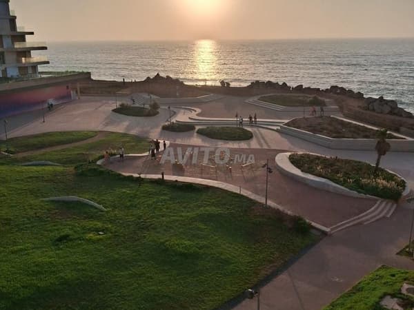 Appartement vide à louer – Vue sur mer