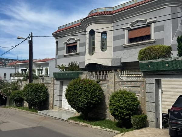 Villa à Vendre en rue California Tanger