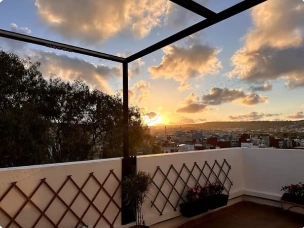 Studio 69 m² avec terrasse – Tanger