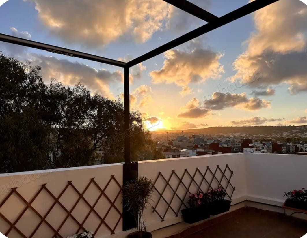 Studio 69 m² avec terrasse – Tanger