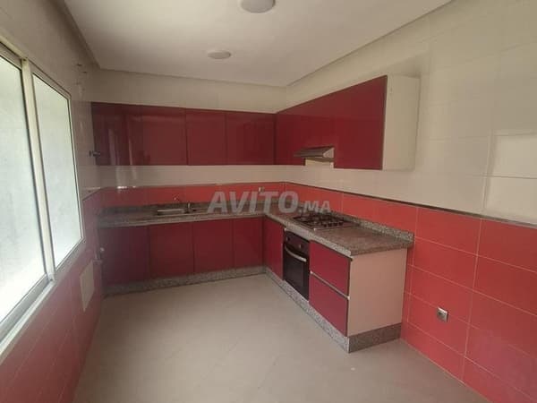 Appartement à louer 97 m² à Temara