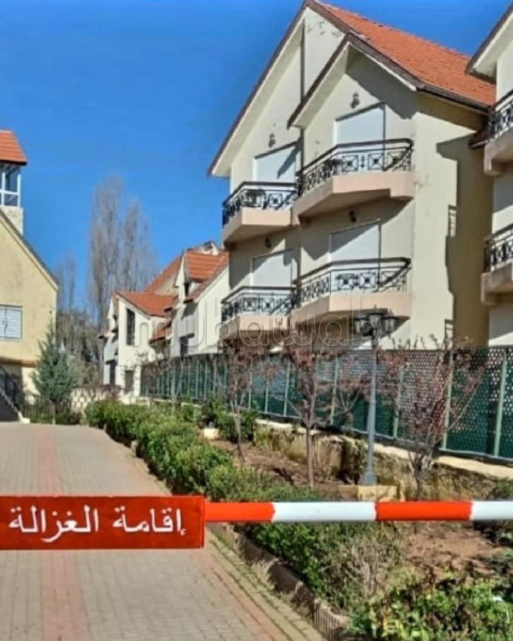 شقة فاخرة مفروشة للبيع، وسط مدينة إفران