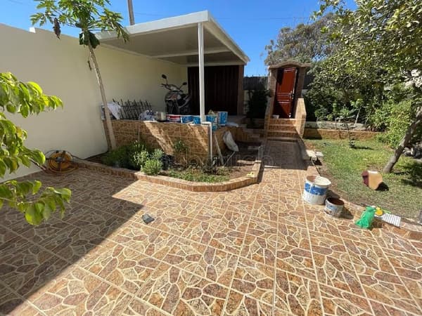 A saisir villa à louer vide avec jardin et garage à la Cité Suisse 400m2