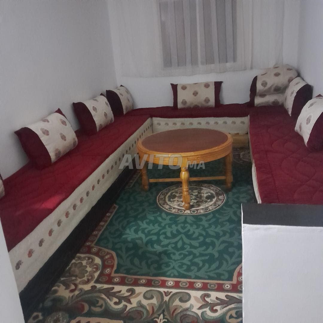 Excellent appartement au quatrième étage avec deux façades