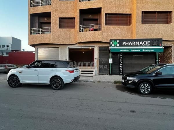 IN AFFITTO – NEGOZIO SU STRADA DI PASSAGGIO
