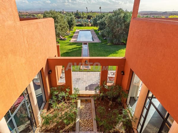 VILLA AVEC AVNA À VENDRE MARRAKECH