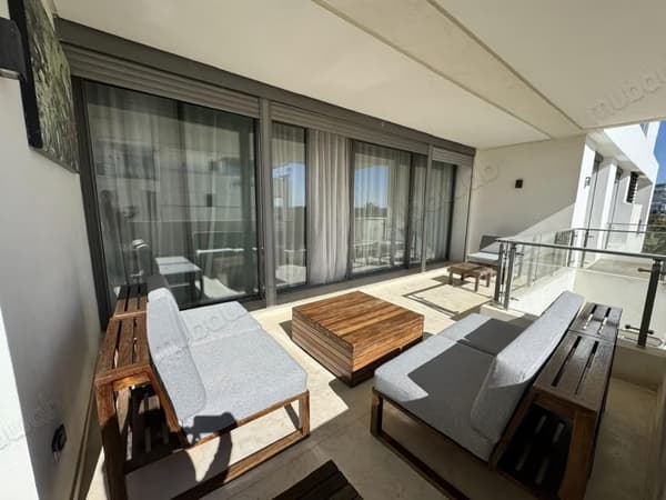 Gemeubileerd appartement van zeer hoog standing in Souissi